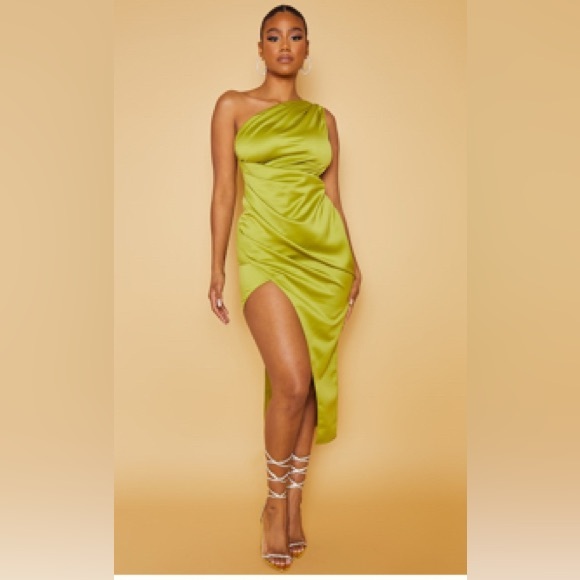 Pretty Little Thing one shoulder midi dress - Picture 1 of 2